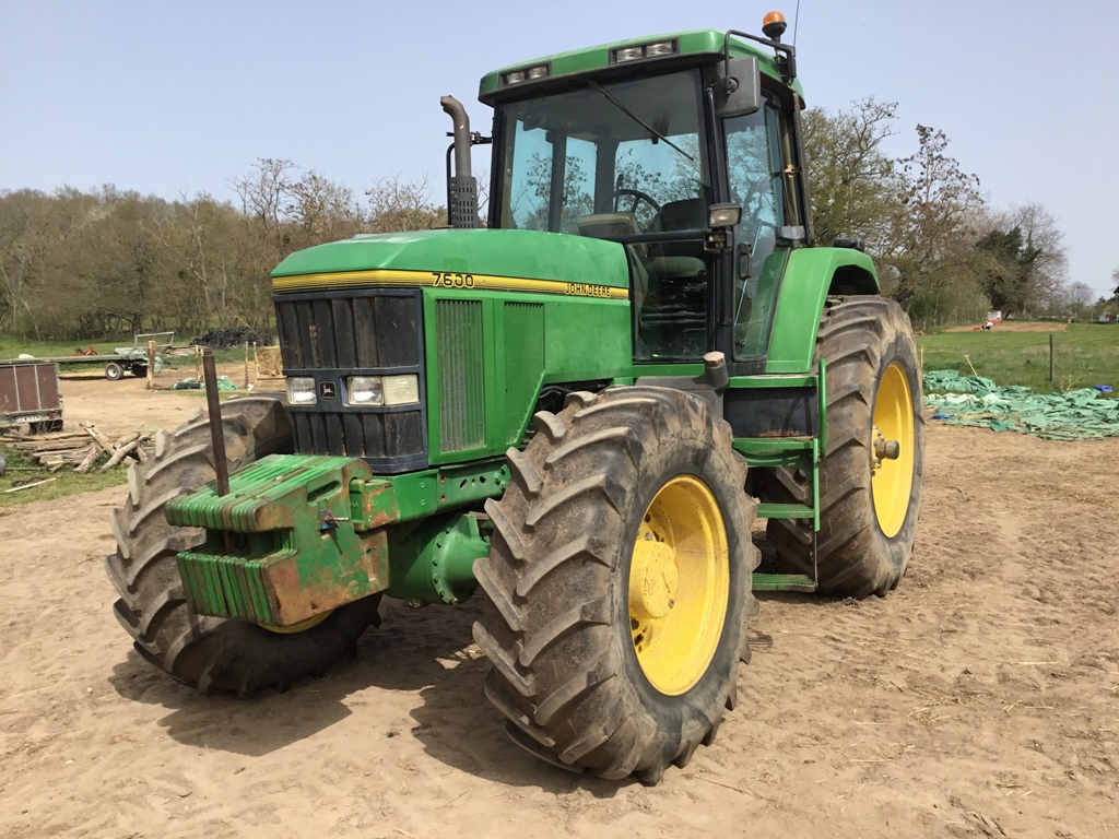 JD 7600 (1)