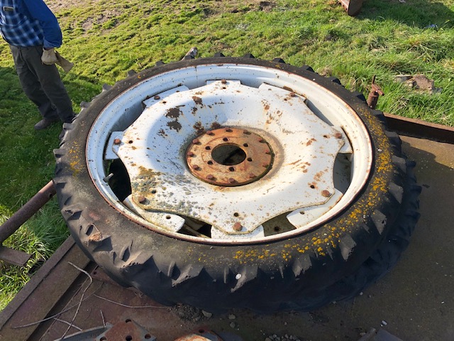 ROUE 8.3R44 (1)
